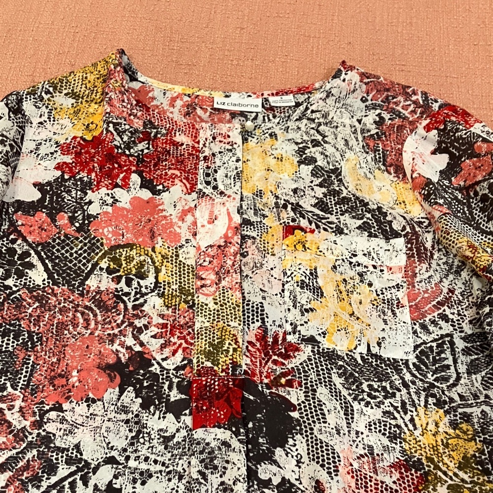 Liz Claiborne small wm’s Floral Blouse - Picture 4 of 14